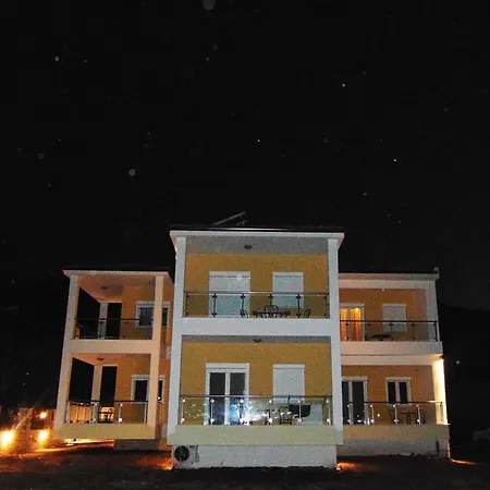 Afrodite Ii Apartment